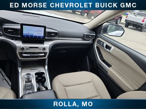 Used 2020 Ford Explorer XLT w/ Equipment Group 202A AWD/4WD image 27