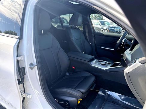 Used 2025 BMW 330i xDrive Sedan w/ M Sport Package AWD/4WD image 31