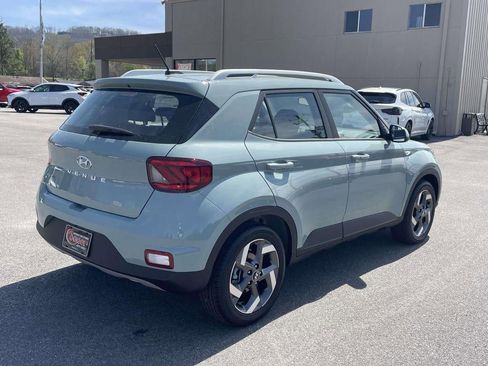 New 2026 Hyundai Venue SEL image 23