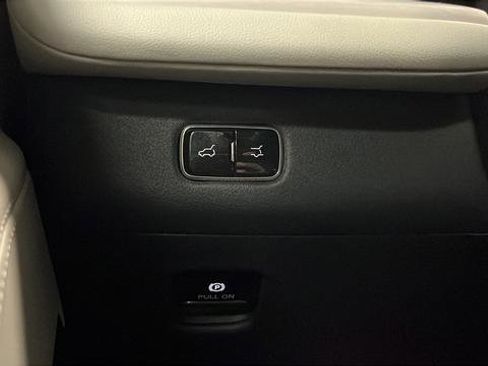 Used 2025 Lincoln Navigator Reserve AWD/4WD image 42