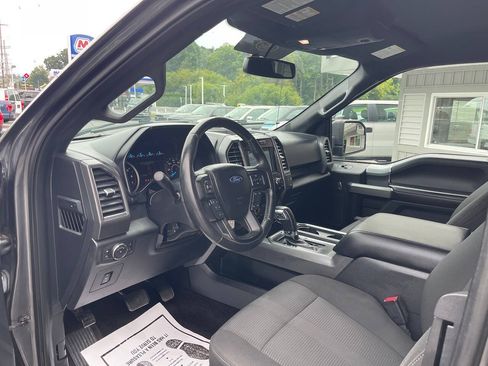 Used 2017 Ford F150 XLT w/ Equipment Group 302A Luxury AWD/4WD image 17