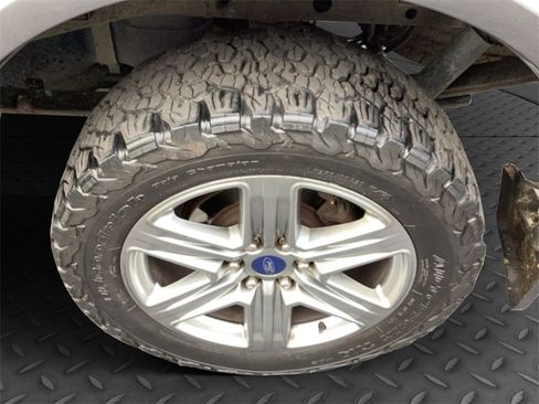 Used 2018 Ford F150 Lariat w/ Equipment Group 502A Luxury image 37