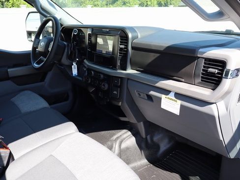 New 2025 Ford F350 XLT w/ FX4 Off-Road Package image 33
