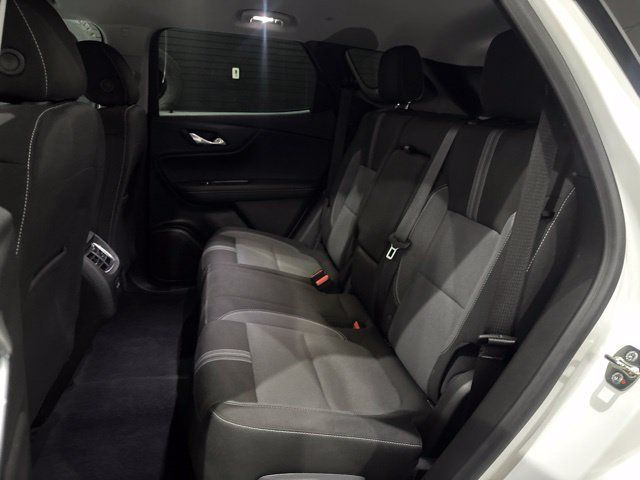 Used 2025 Chevrolet Blazer LT w/ Convenience Package AWD/4WD image 17