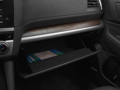 Used 2016 Subaru Outback 3.6R Limited image 16