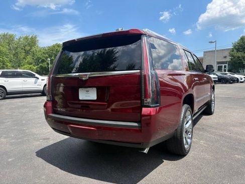 Used 2020 Cadillac Escalade ESV Premium Luxury AWD/4WD image 5