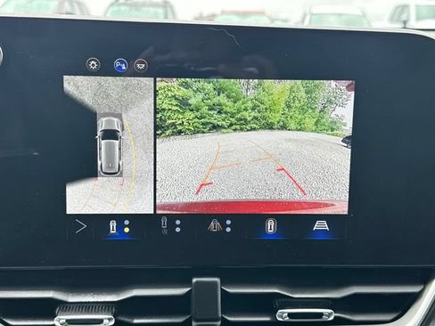 Used 2025 Chevrolet Equinox LT w/ Convenience Package II AWD/4WD image 33