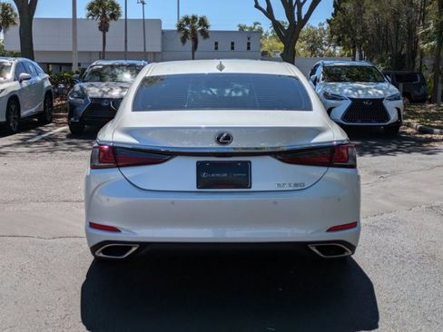 Used 2025 Lexus ES 350 w/ Premium Package image 7