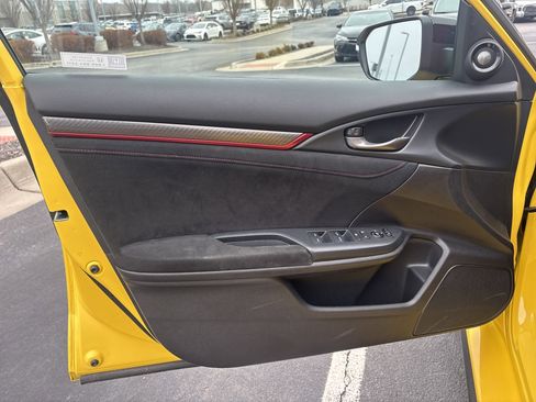 Used 2021 Honda Civic Type R Limited image 32