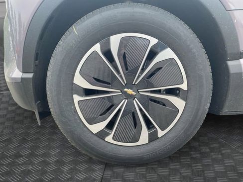 New 2024 Chevrolet Blazer EV LT image 7