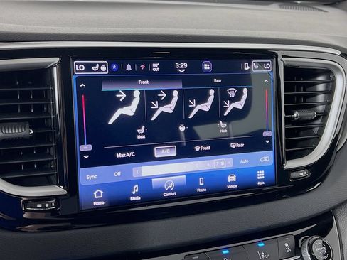 New 2027 Chrysler Pacifica LX FWD image 15