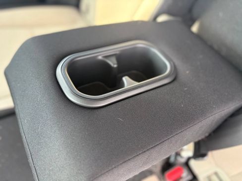 Used 2024 Honda CR-V EX image 12