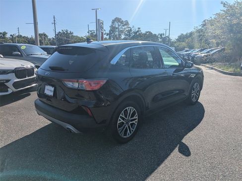 Used 2022 Ford Escape SEL image 3