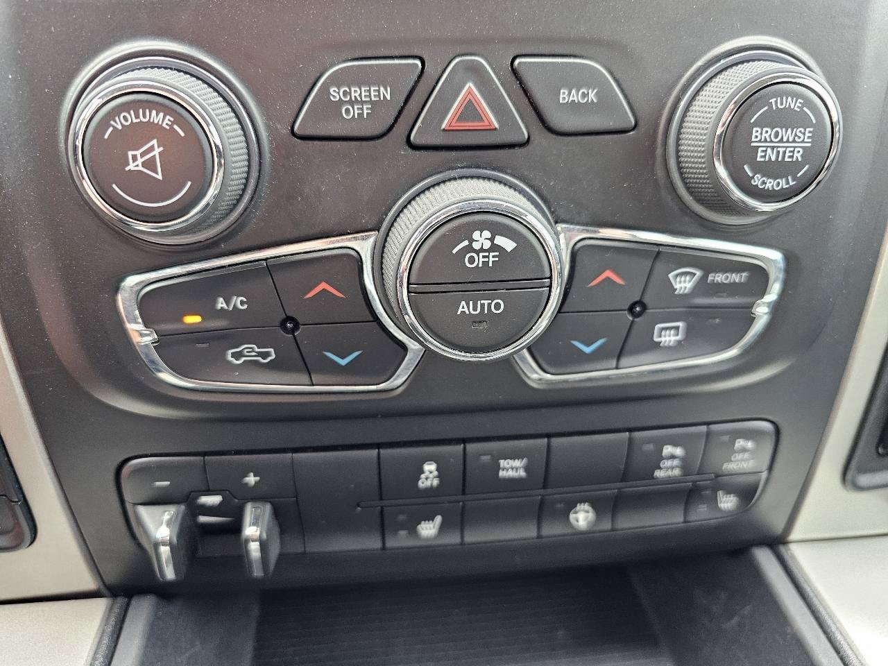 Used 2018 RAM 1500 Big Horn AWD/4WD image 18