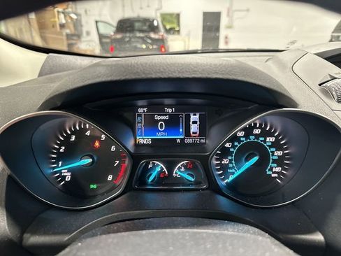Used 2016 Ford Escape SE FWD image 14