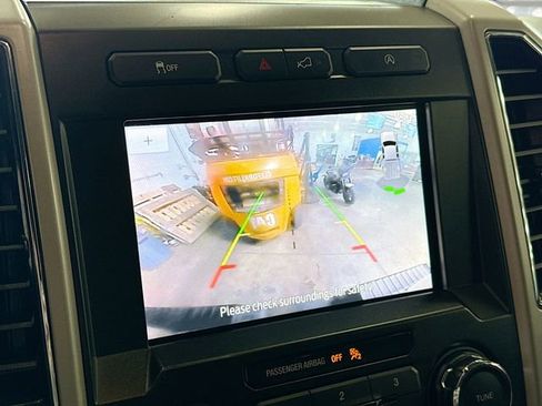 Used 2019 Ford F150 Lariat AWD/4WD image 15