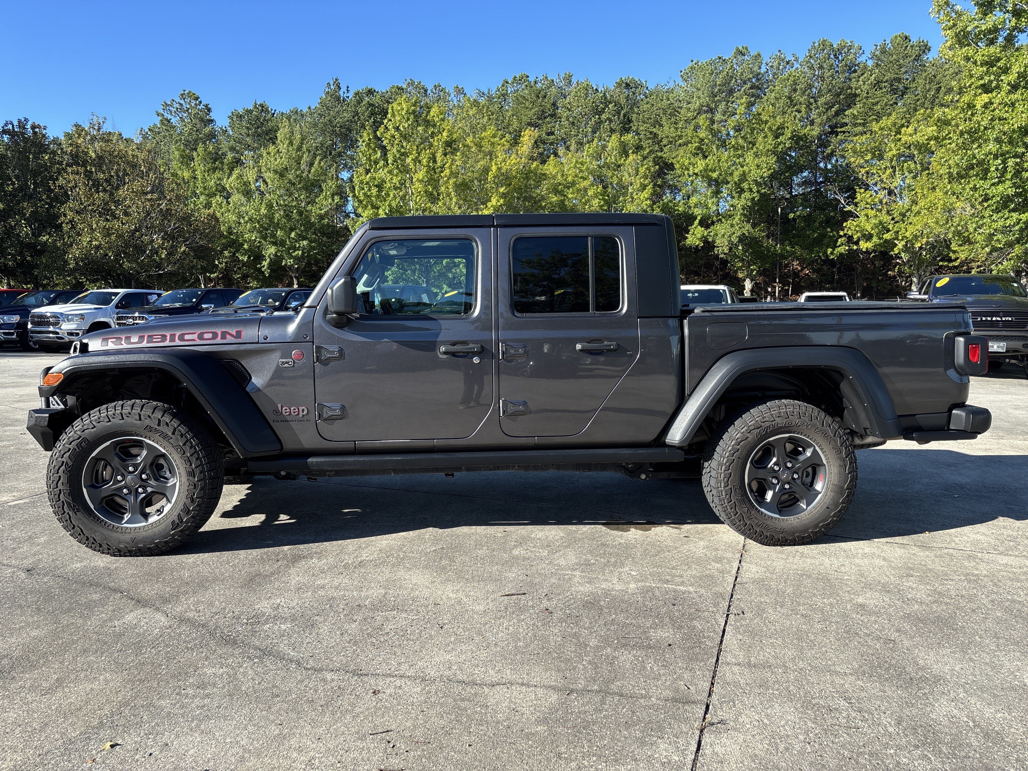 Used 2023 Jeep Gladiator Rubicon w/ Cold Weather Group AWD/4WD image 5