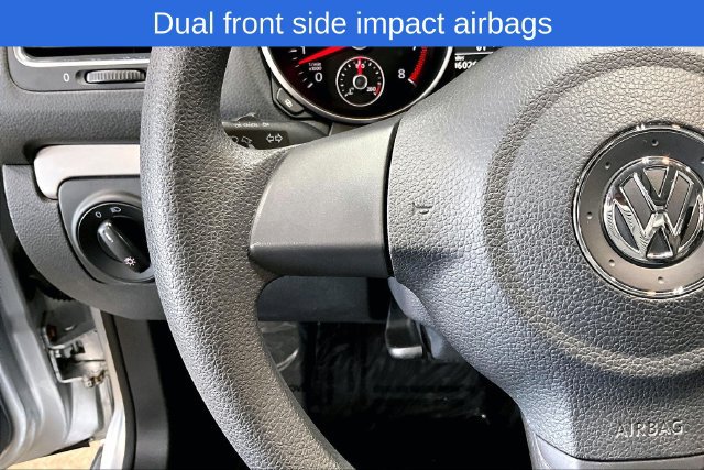 Used 2011 Volkswagen Golf 4-Door FWD image 14