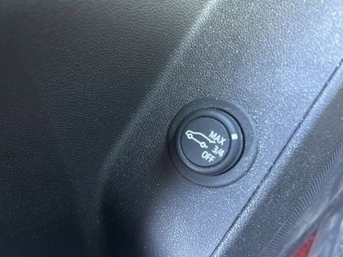 Used 2024 Chevrolet Equinox LT image 17