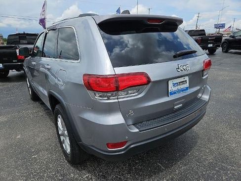 Used 2021 Jeep Grand Cherokee Laredo RWD image 5