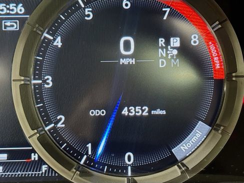 Used 2022 Lexus LS 500 F Sport image 13