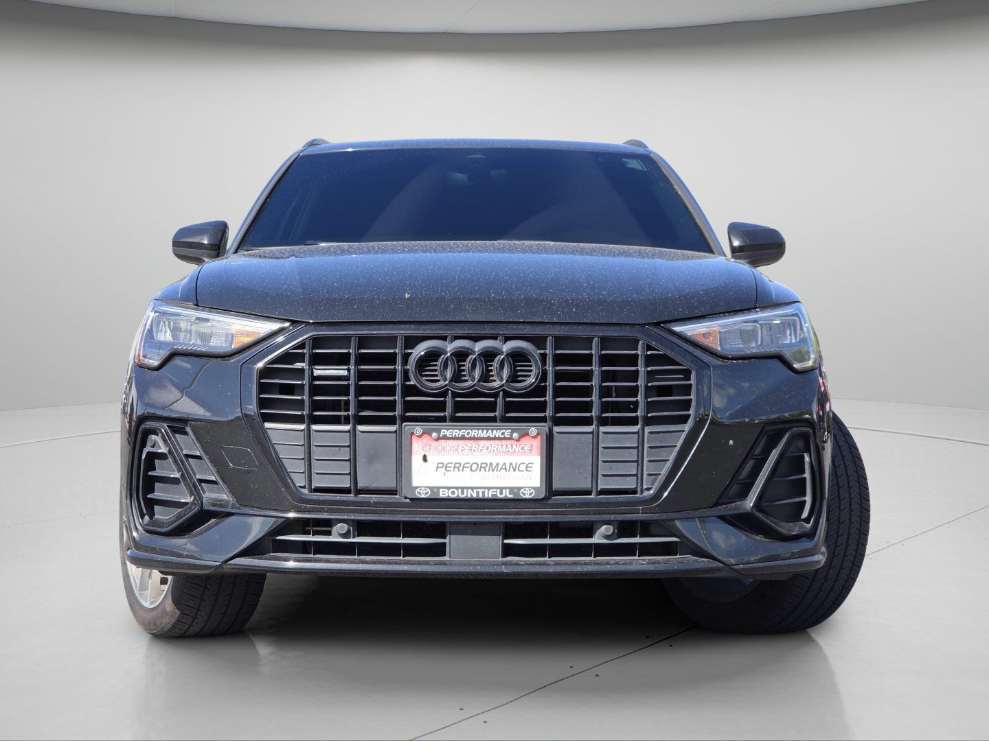 Used 2022 Audi Q3 2.0T Premium w/ Black Optic Sport Package AWD/4WD image 3