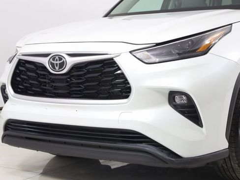 Used 2023 Toyota Highlander XLE image 54