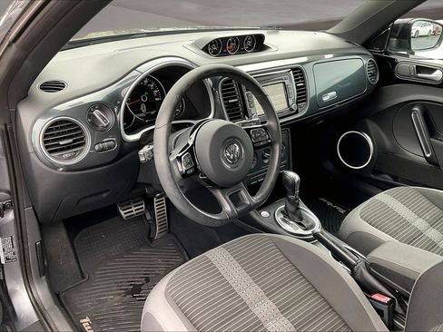 Used 2012 Volkswagen Beetle Turbo image 17