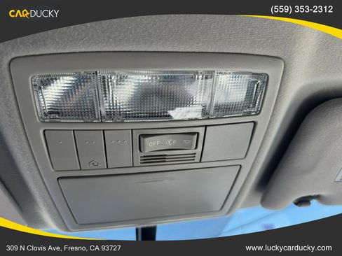 Used 2013 Toyota Venza XLE w/ Tow Prep Pkg FWD image 16