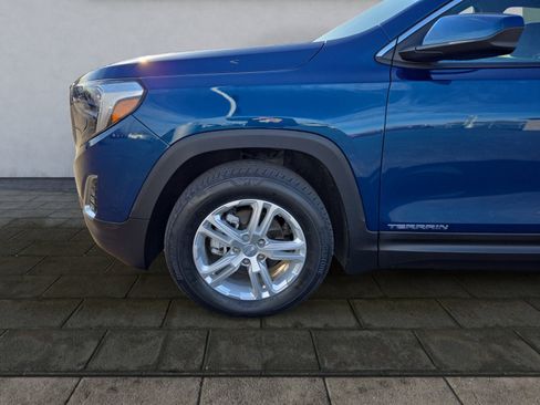 Used 2021 GMC Terrain SLE w/ Driver Convenience Package image 26