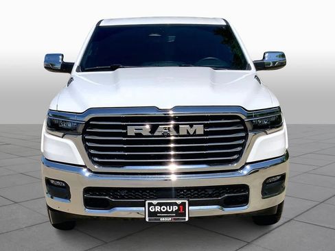 Used 2025 RAM 1500 Laramie image 4