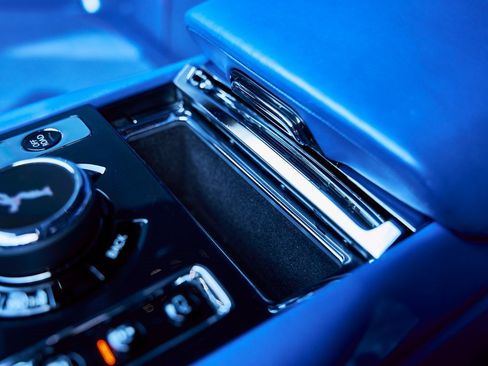 Used 2021 Rolls-Royce Cullinan Black Badge image 73