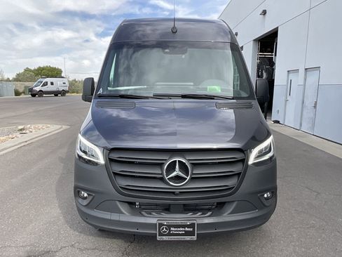 Used 2024 Mercedes-Benz Sprinter 2500 image 7