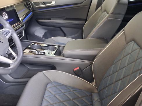 New 2026 Volkswagen Atlas Cross Sport SEL Premium R-Line image 16