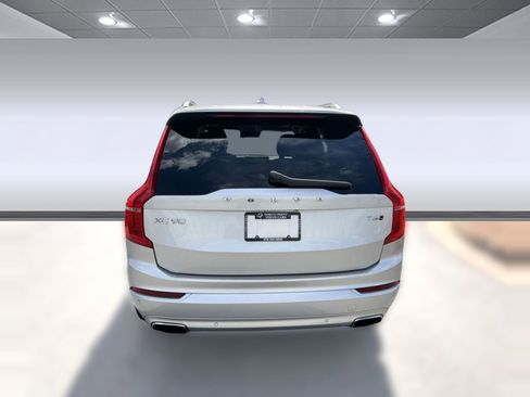Used 2020 Volvo XC90 T6 Momentum w/ Protection Package Premier image 10