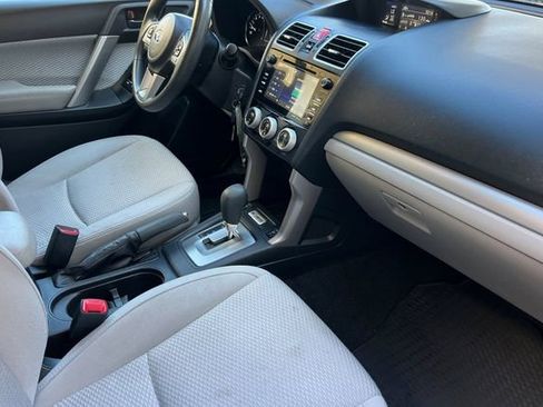 Used 2018 Subaru Forester 2.5i Premium image 20