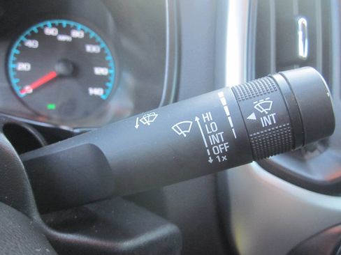 Used 2022 Chevrolet Colorado LT RWD image 29