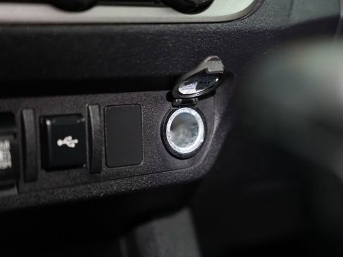 Used 2022 Toyota Tacoma SR5 w/ Technology Package RWD image 25