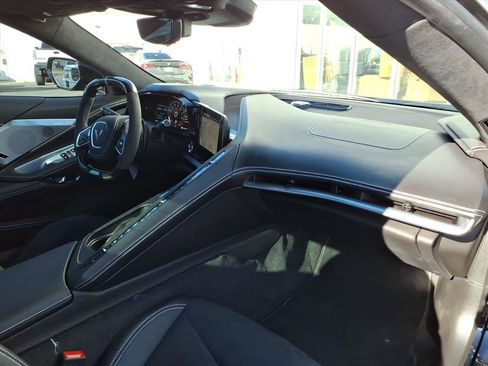 Used 2025 Chevrolet Corvette Z06 image 11