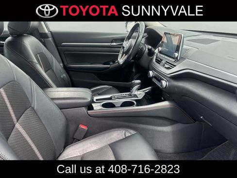 Used 2024 Nissan Altima 2.5 SR FWD image 19