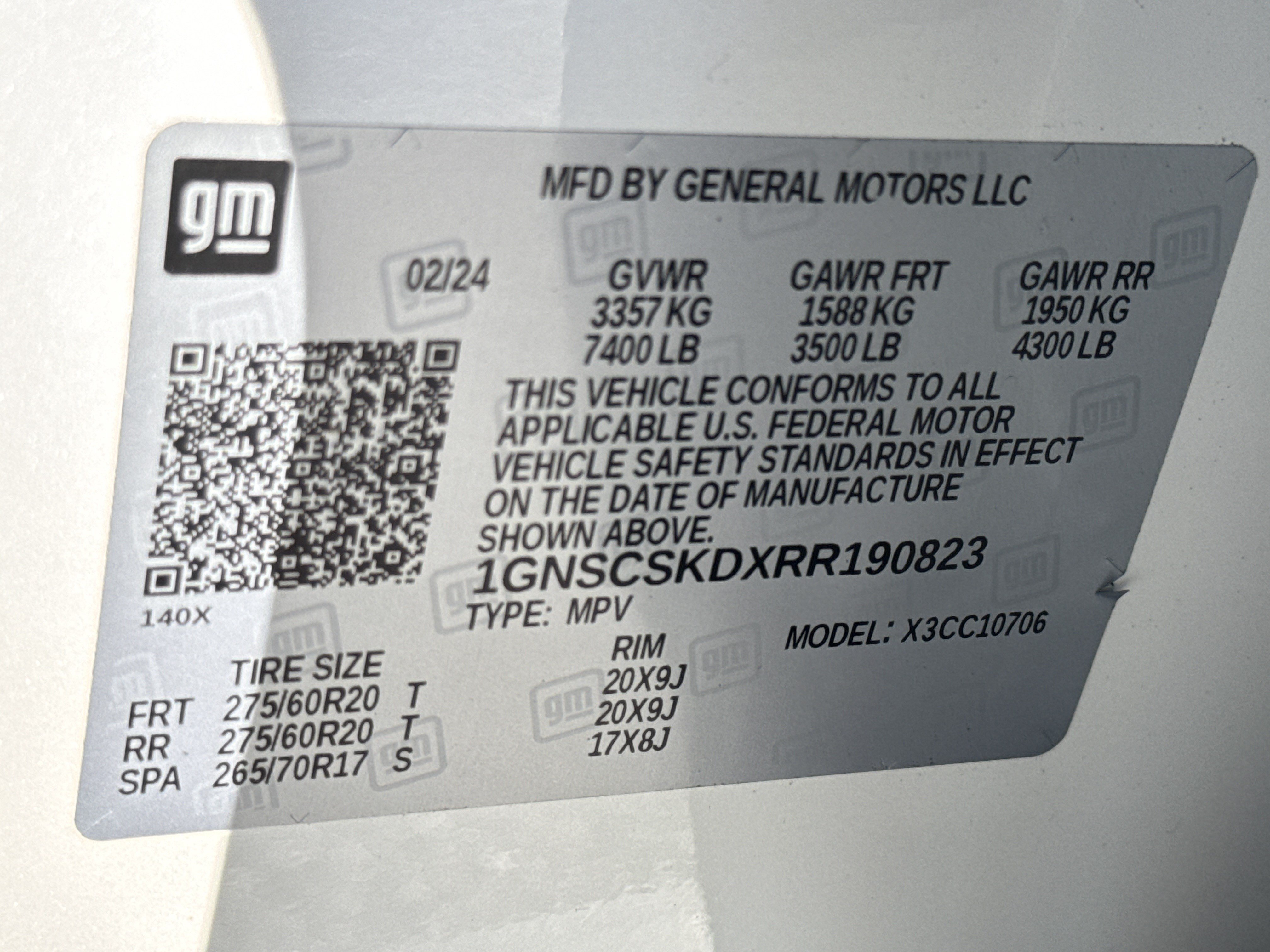 Used 2024 Chevrolet Tahoe Premier w/ Premium Package RWD image 42