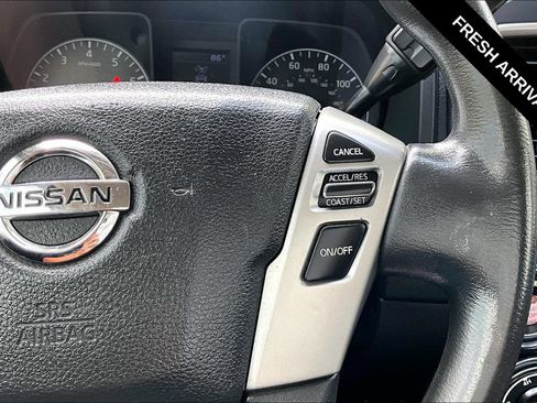 Used 2017 Nissan Titan S AWD/4WD image 11