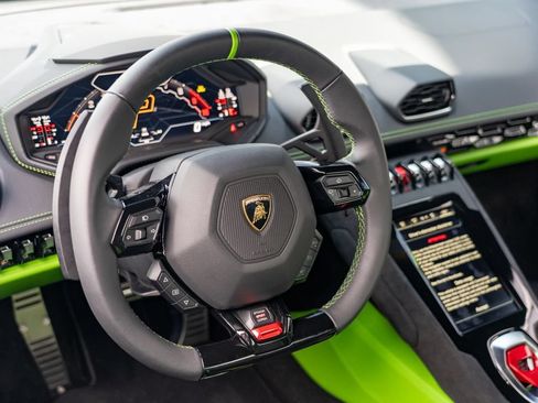 Used 2024 Lamborghini Huracan Tecnica RWD image 22