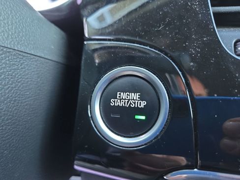 Used 2019 Buick Encore Sport Touring image 19