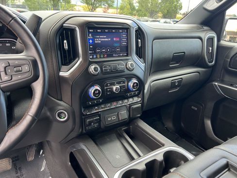 Used 2022 GMC Sierra 1500 AT4 w/ AT4 Premium Package AWD/4WD image 37
