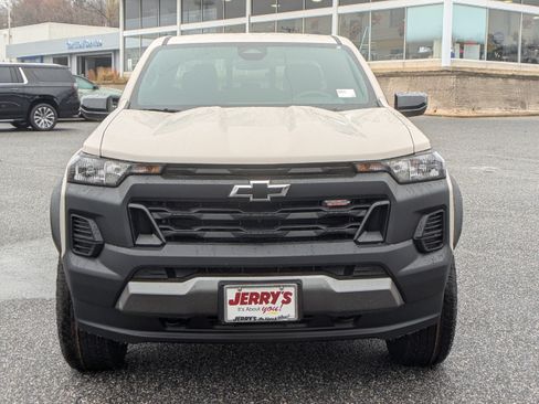 Used 2026 Chevrolet Colorado Trail Boss AWD/4WD image 2