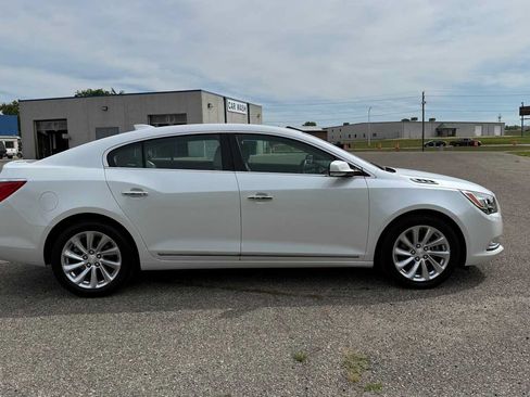 Used 2016 Buick LaCrosse Leather FWD image 3