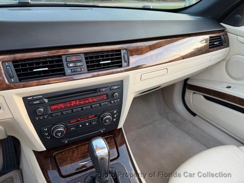 Used 2008 BMW 335i Convertible RWD image 8