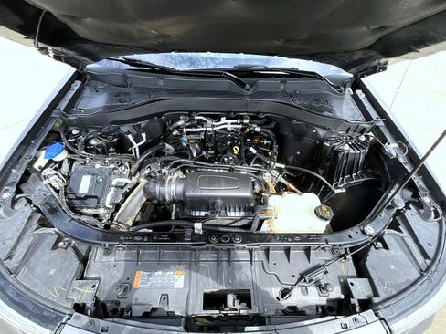 Used 2023 Ford Explorer XLT w/ Equipment Group 202A image 28