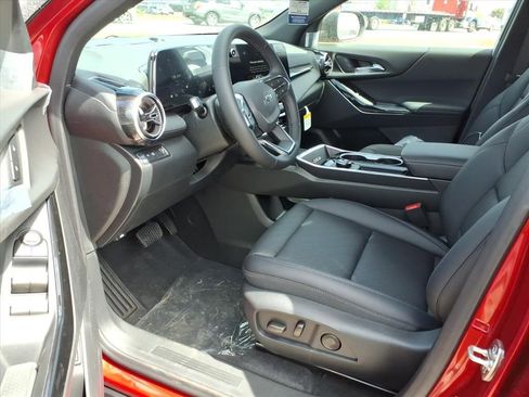 New 2026 Chevrolet Equinox LT image 11